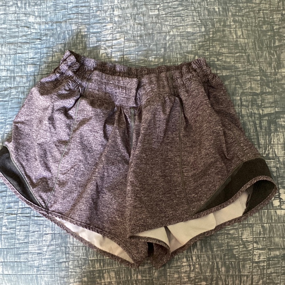 Lululemon Gray hotty hot 4 in low rise shorts